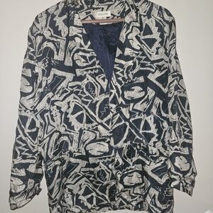 Elegant Women's Patterned Blazer